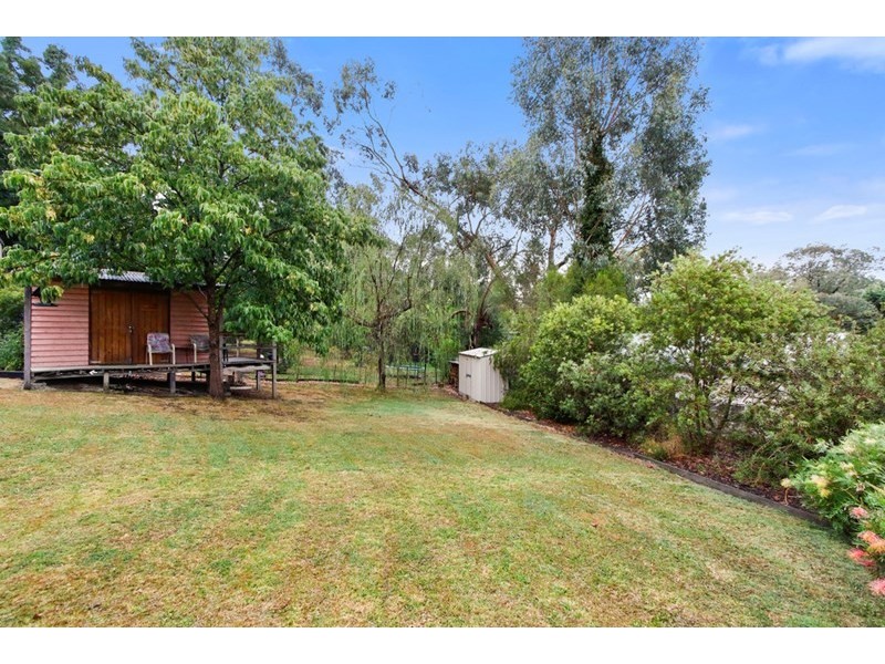14 Benton Road, Healesville VIC 3777