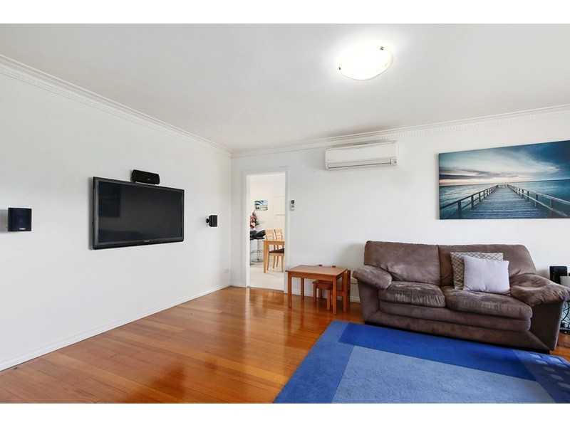 9 Elms Road, Mooroolbark VIC 3138