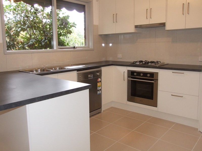 23 Songbird Avenue, Chirnside Park VIC 3116