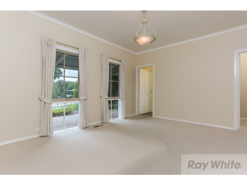 21 Stringybark Boulevard North, Mount Evelyn VIC 3796
