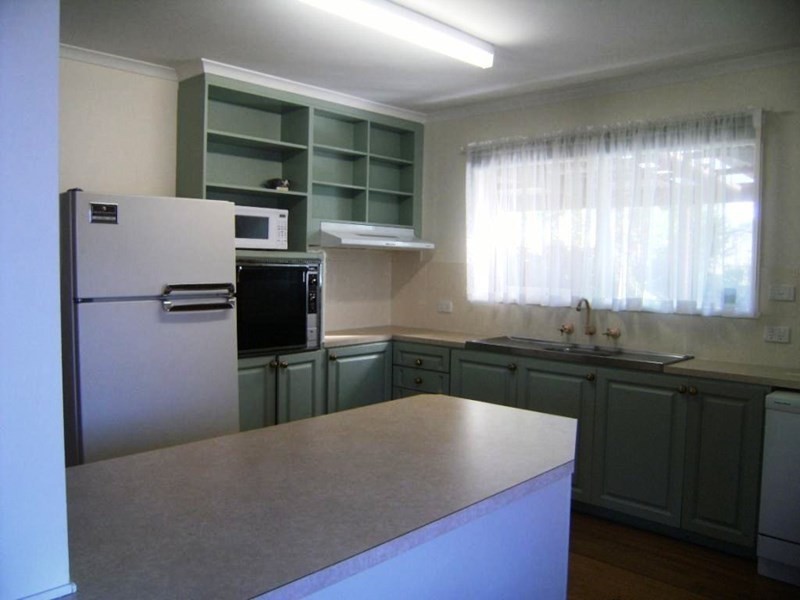 70 Lee Ann Crescent, Croydon VIC 3136