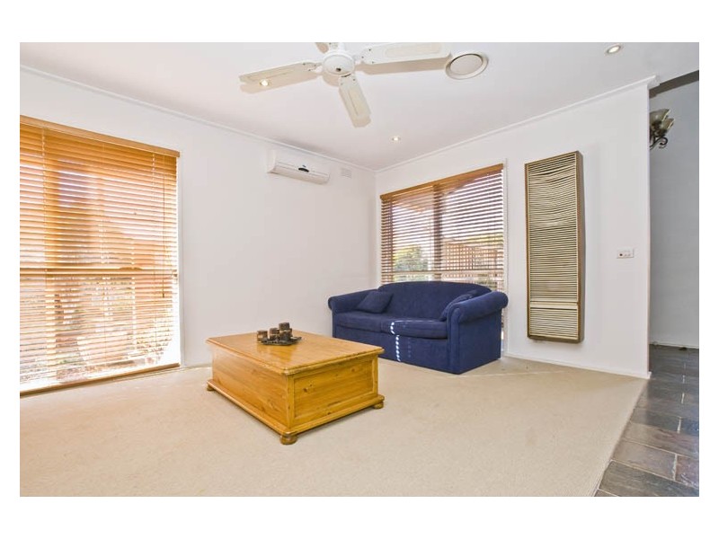 47 Hawthory Road, Kilsyth VIC 3137