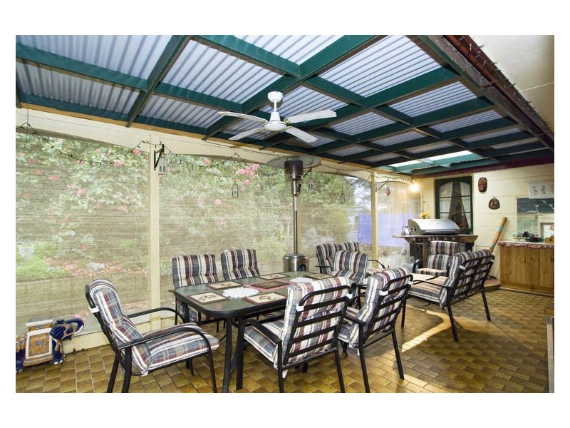 32 Connors Flat Road, Wandin North VIC 3139