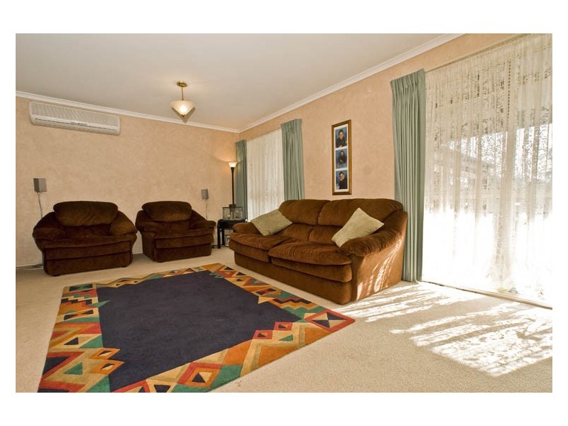 25 Bristol Crescent, Lilydale VIC 3140