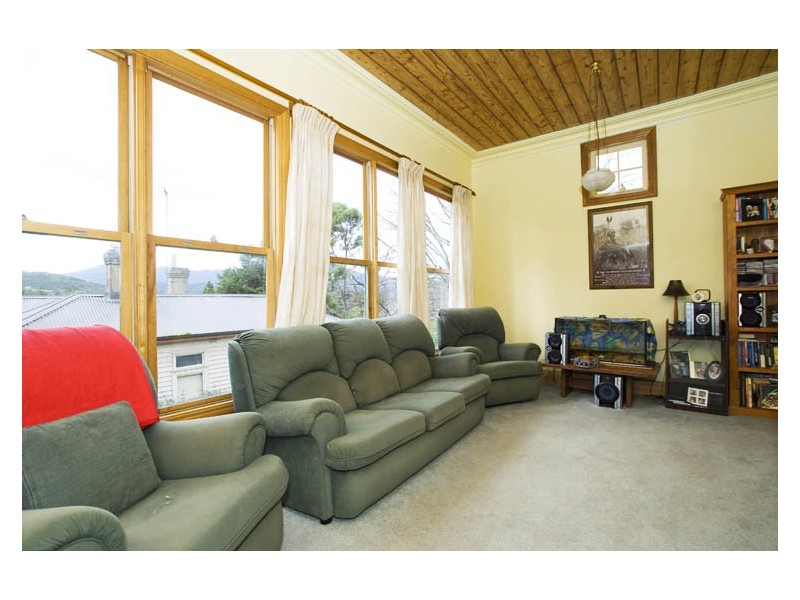 9 Symons Street, Healesville VIC 3777