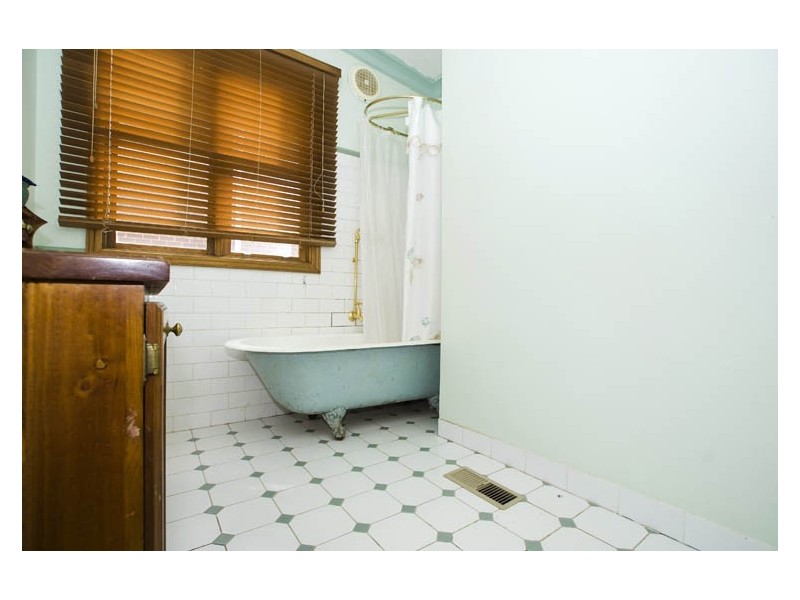 9 Symons Street, Healesville VIC 3777