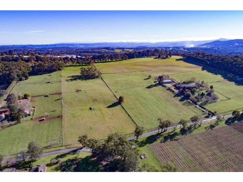 25 Koala Road, Seville VIC 3139