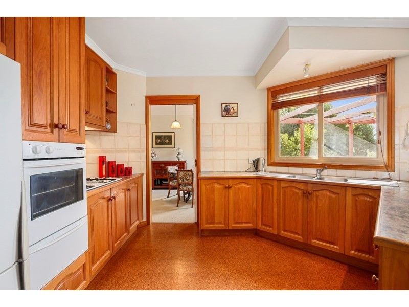 24 Chester Street, Lilydale VIC 3140