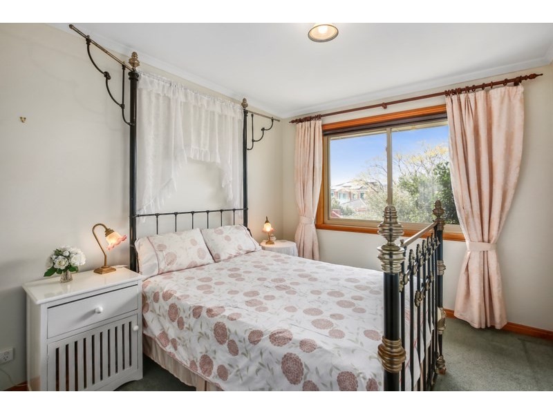 24 Chester Street, Lilydale VIC 3140