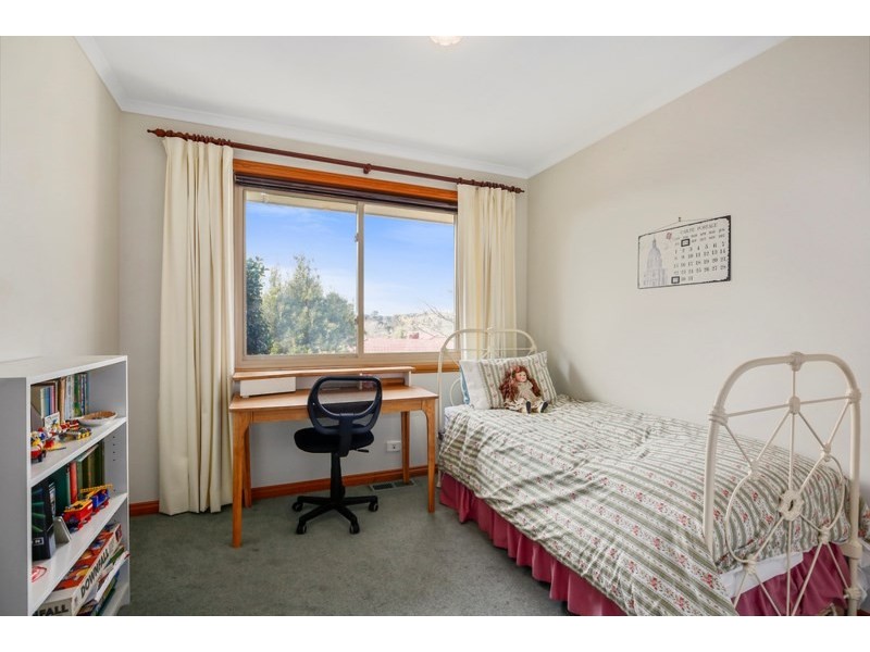 24 Chester Street, Lilydale VIC 3140