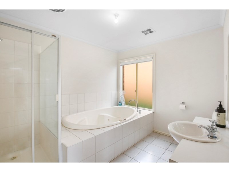 7 Baystone Place, Lilydale VIC 3140