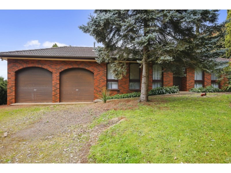 16 Wiseman Road, Silvan VIC 3795