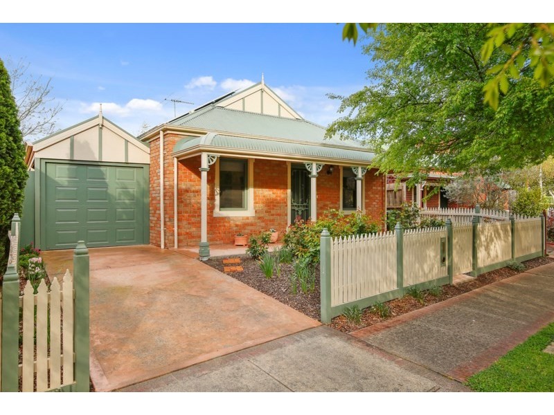 26 Chatswood Grove, Chirnside Park VIC 3116