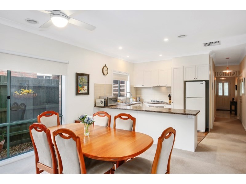 26 Chatswood Grove, Chirnside Park VIC 3116