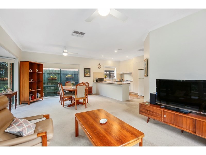 26 Chatswood Grove, Chirnside Park VIC 3116