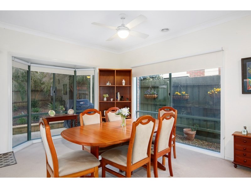 26 Chatswood Grove, Chirnside Park VIC 3116