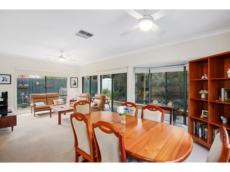 26 Chatswood Grove, Chirnside Park VIC 3116