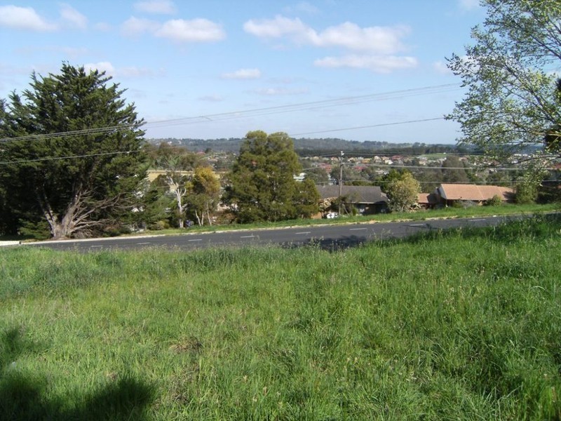 18 Edward Road, Chirnside Park VIC 3116