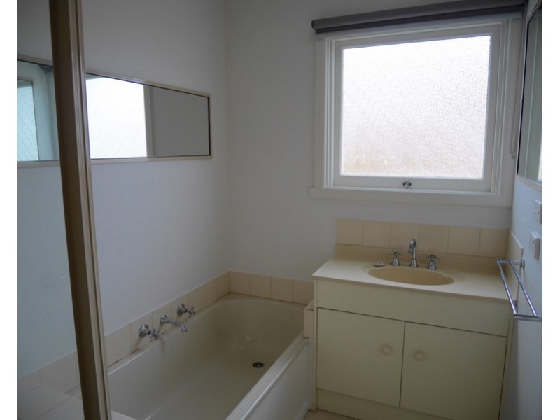 6 Queen Road, Lilydale VIC 3140