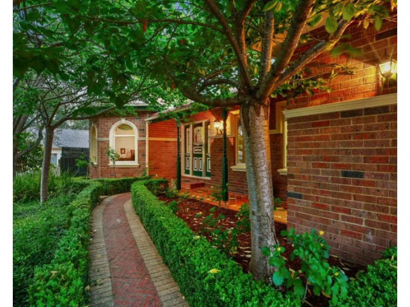 19 Clarkedale Rise, Kilsyth South VIC 3137