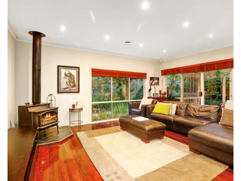 19 Clarkedale Rise, Kilsyth South VIC 3137