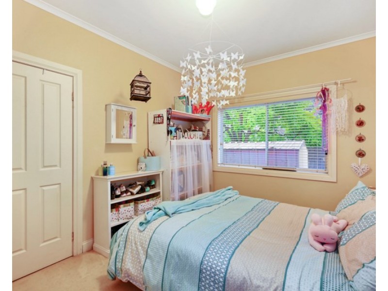 19 Clarkedale Rise, Kilsyth South VIC 3137