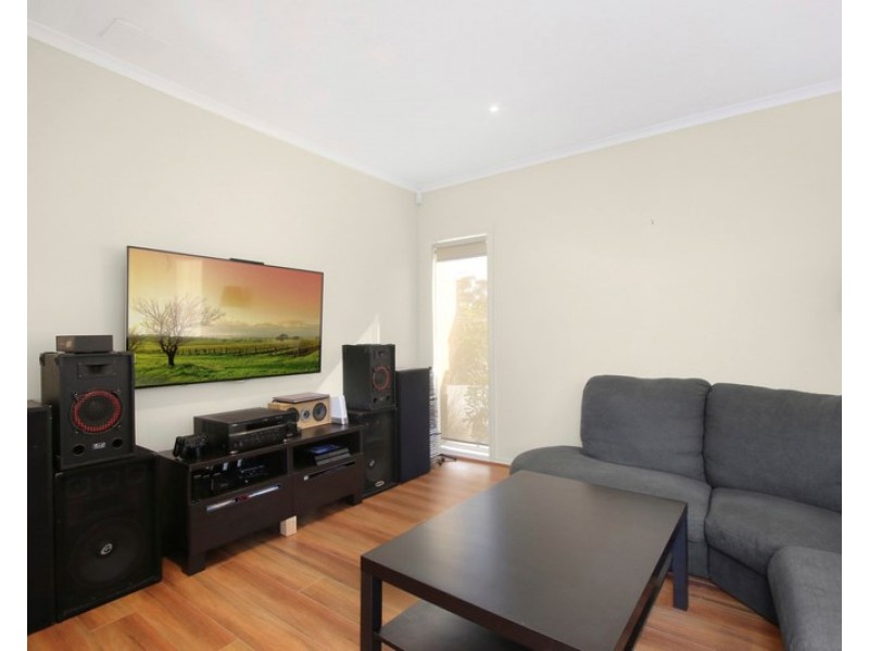 2/196 Hull Road, Mooroolbark VIC 3138