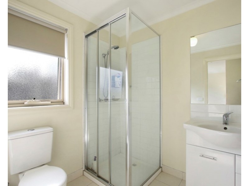 2/196 Hull Road, Mooroolbark VIC 3138