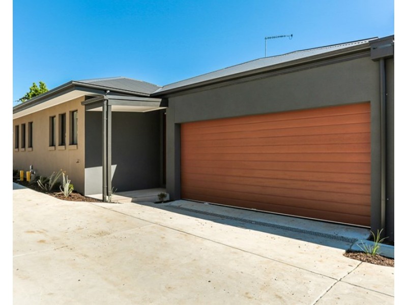 2/3 Kenneth Road, Bayswater VIC 3153