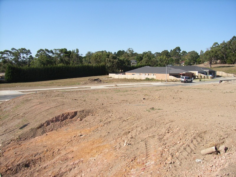 133 Empire Drive, Mooroolbark VIC 3138