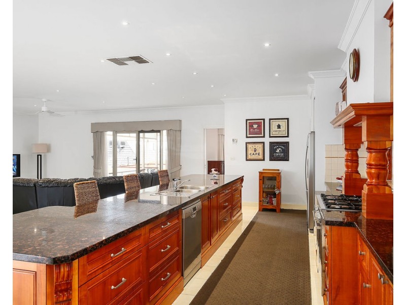 18 Anderson Street, Lilydale VIC 3140