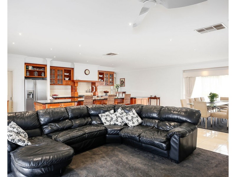 18 Anderson Street, Lilydale VIC 3140