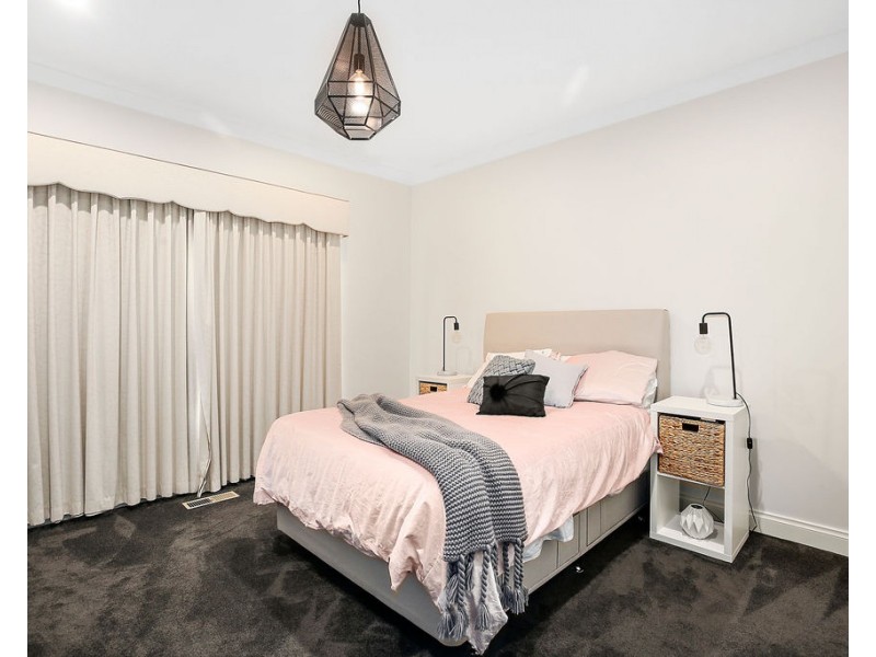 18 Anderson Street, Lilydale VIC 3140