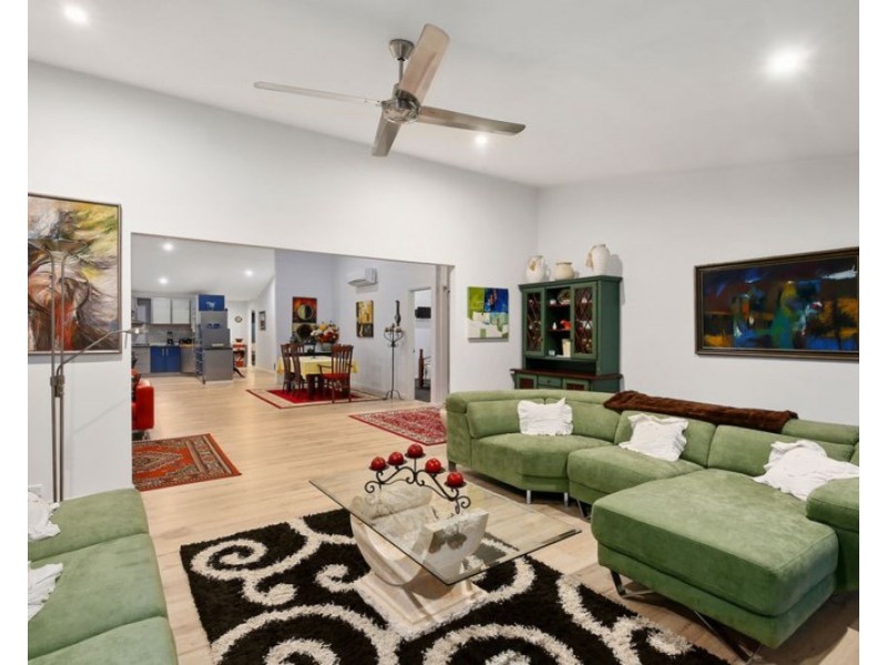 51-53 Russell Street, Mount Evelyn VIC 3796