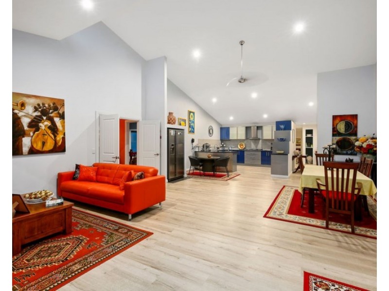 51-53 Russell Street, Mount Evelyn VIC 3796