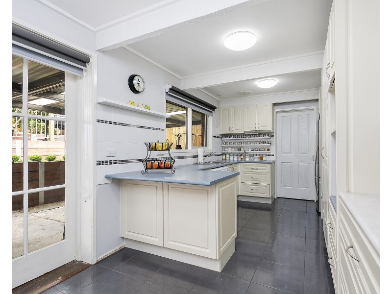 27 Mangans Road, Lilydale VIC 3140