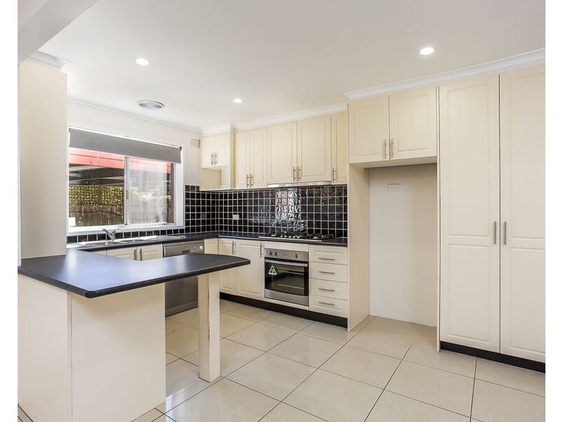 50 Croydondale Drive, Mooroolbark VIC 3138