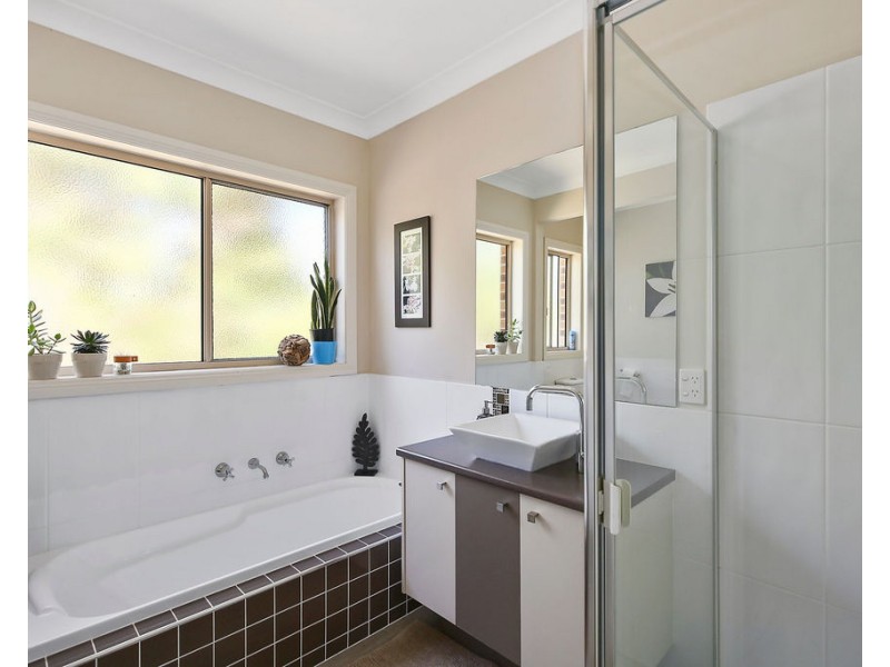 60 Old Beenak Road, Yellingbo VIC 3139