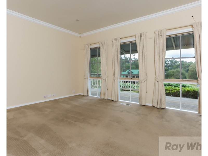 21 Stringybark Boulevard North, Mount Evelyn VIC 3796