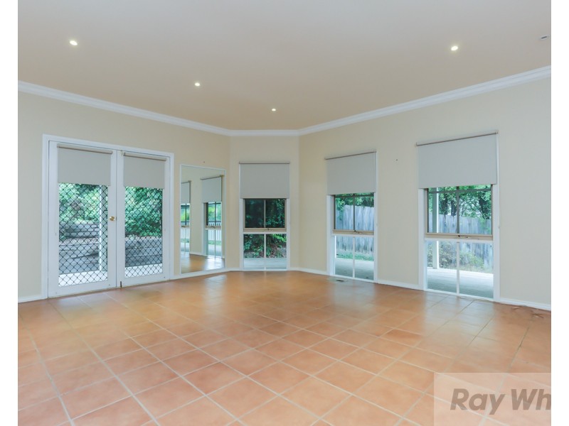 21 Stringybark Boulevard North, Mount Evelyn VIC 3796
