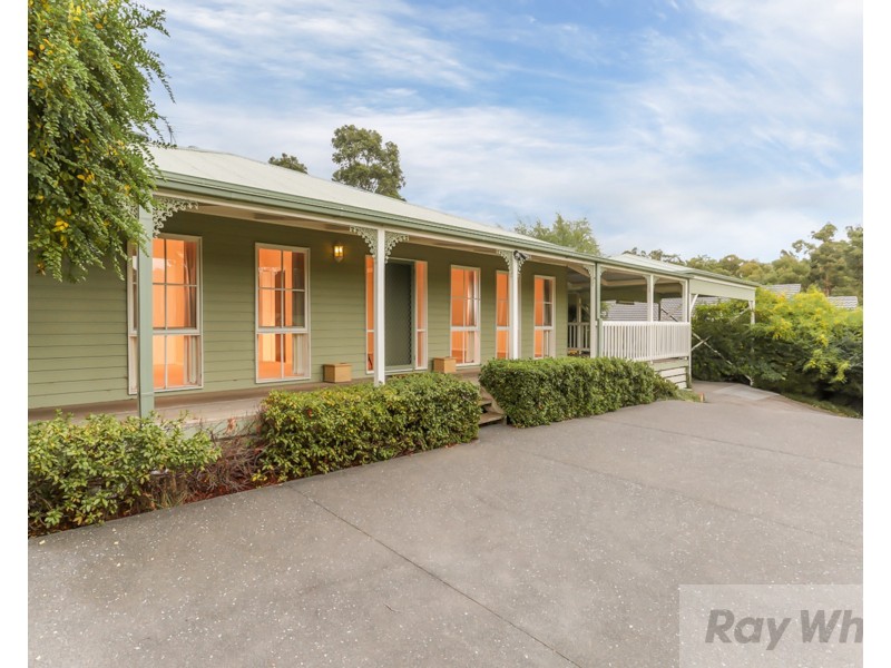 21 Stringybark Boulevard North, Mount Evelyn VIC 3796