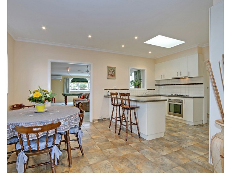 43 Winyard Drive, Mooroolbark VIC 3138