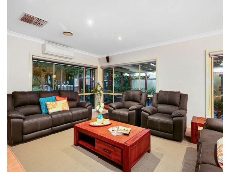 18 Newhaven Court, Lilydale VIC 3140