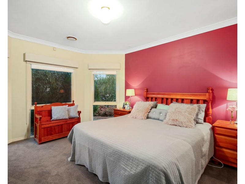 18 Newhaven Court, Lilydale VIC 3140