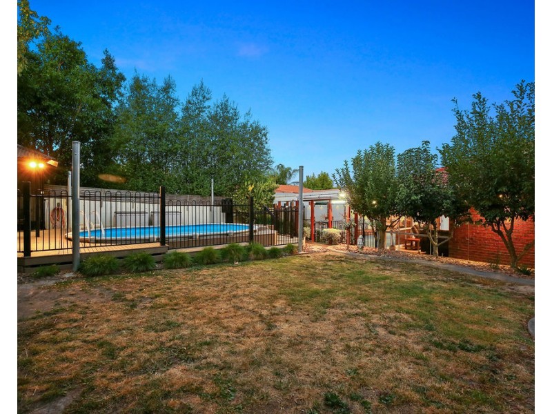 18 Newhaven Court, Lilydale VIC 3140