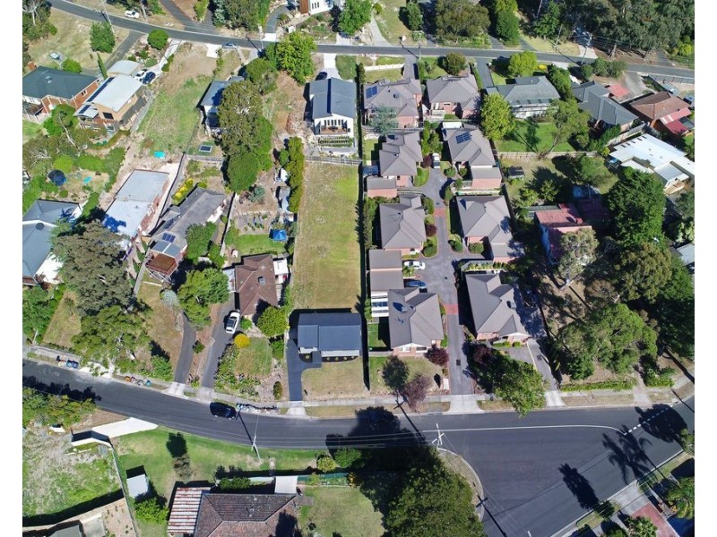 8 Alexandra Road, Lilydale VIC 3140