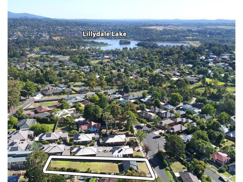 8 Alexandra Road, Lilydale VIC 3140