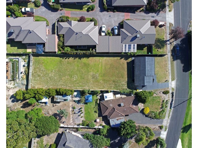 8 Alexandra Road, Lilydale VIC 3140