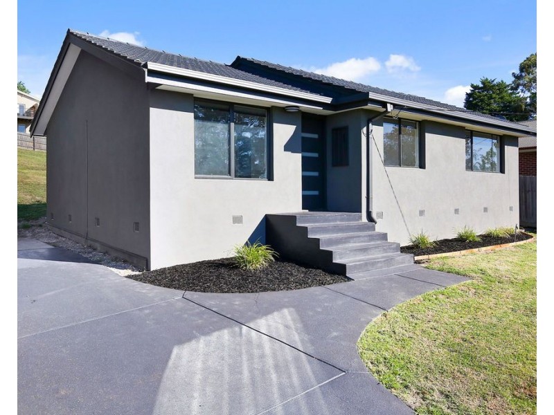 8 Alexandra Road, Lilydale VIC 3140