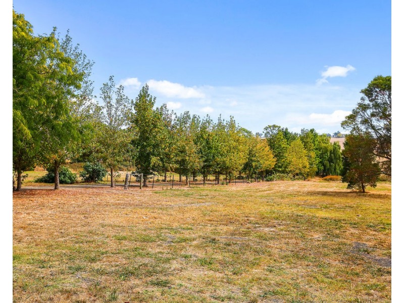 140 Victoria Road, Lilydale VIC 3140